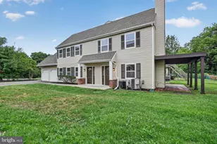 106 Willow Turn, Mount Laurel, NJ 08054 - Photo 2