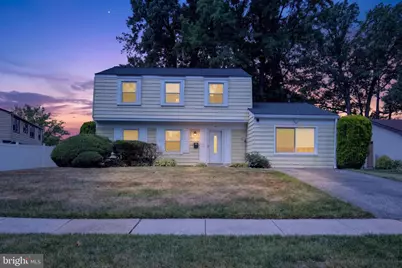 36 Neptune Lane, Willingboro, NJ 08046 - Photo 1