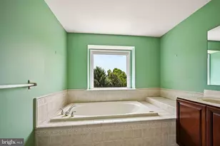 28 Castleton Ln, Moorestown, NJ 08057 - Photo 32
