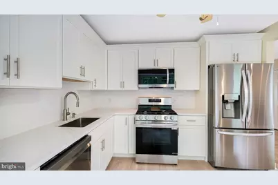 102 Sandhurst Drive, Mount Laurel, NJ 08054 - Photo 12