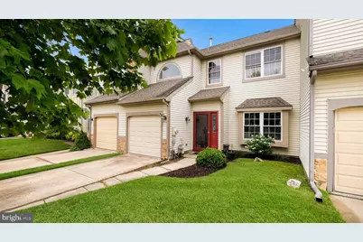 102 Sandhurst Drive, Mount Laurel, NJ 08054 - Photo 2