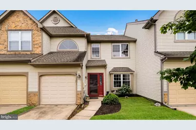 102 Sandhurst Drive, Mount Laurel, NJ 08054 - Photo 1
