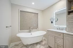 64 Foxwood Dr, Moorestown, NJ 08057 - Photo 26