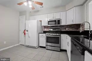 3906 Grenwich Ln, Mount Laurel, NJ 08054 - Photo 10