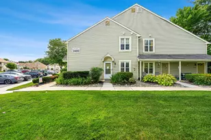 2407 Sedgefield Dr, Mount Laurel, NJ 08054 - Photo 2