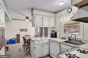 13 Gallery Ln, Willingboro, NJ 08046 - Photo 10