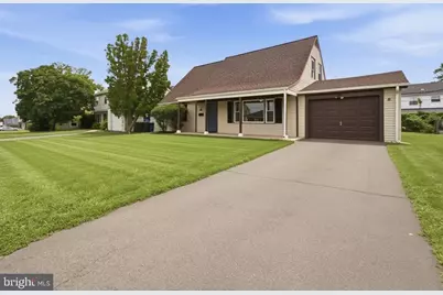 8 Marboro Lane, Willingboro, NJ 08046 - Photo 2