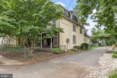225 Van Kirk Street, Beverly, NJ 08010 - Photo 2