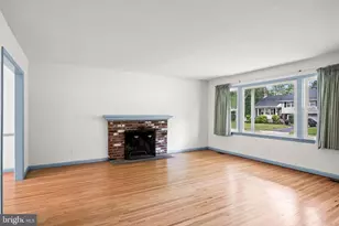 416 Hooten Pl, Moorestown, NJ 08057 - Photo 2