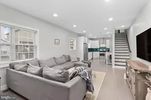 403 Carpenter St, Bordentown, NJ 08505 - Photo 6