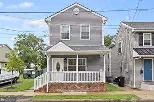 403 Carpenter St, Bordentown, NJ 08505 - Photo 2
