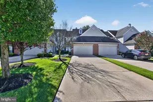 13 Grand Banks Cir, Evesham, NJ 08053 - Photo 2