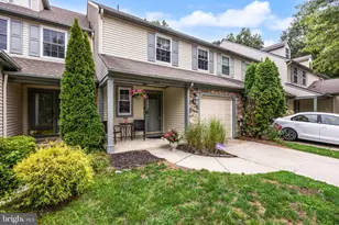 136 Lamplighter Ct, Marlton, NJ 08053 - Photo 2