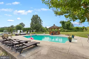 14 Independence Dr, Bordentown, NJ 08505 - Photo 40