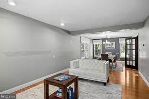 4 Candlelight Dr, Beverly, NJ 08010 - Photo 8