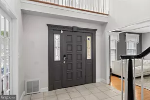 4 Candlelight Dr, Beverly, NJ 08010 - Photo 4