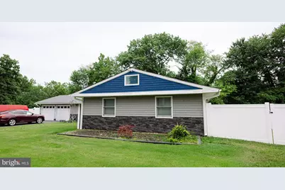 138 Crestview Drive, Willingborough, NJ 08046 - Photo 1