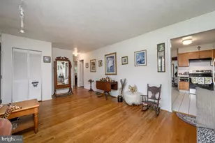 405 Magnolia Rd, Mount Laurel, NJ 08054 - Photo 6