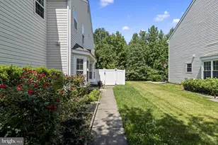 124 Buckingham Way, Mount Laurel, NJ 08054 - Photo 4
