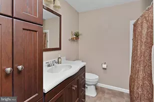 8 W Point Dr, Bordentown, NJ 08505 - Photo 22