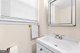 242 Hendrickson Ave, Beverly, NJ 08010 - Photo 20