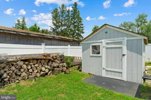 242 Hendrickson Ave, Beverly, NJ 08010 - Photo 36