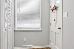 6 Woodland Ave, Medford, NJ 08055 - Photo 2