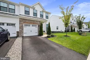 34 Sage Wy, Mount Laurel, NJ 08054 - Photo 2