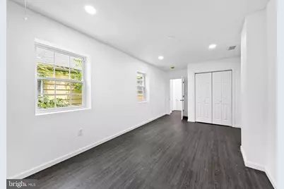 524 York Street, Burlington, NJ 08016 - Photo 2