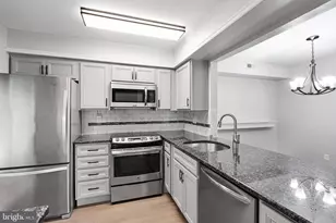 380 Delancey Pl, Mount Laurel, NJ 08054 - Photo 8