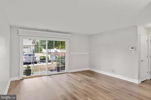 380 Delancey Pl, Mount Laurel, NJ 08054 - Photo 4