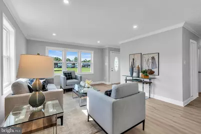 33 W 2nd Street, Burlington, NJ 08016 - Photo 10