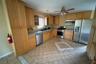 394 Croshaw Rd, Wrightstown, NJ 08562 - Photo 2