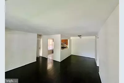 139 Bradford Court, Mount Laurel, NJ 08054 - Photo 4