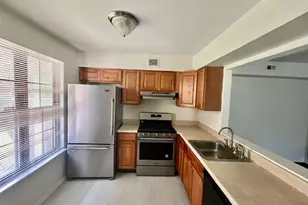 139 Bradford Ct, Mount Laurel, NJ 08054 - Photo 2