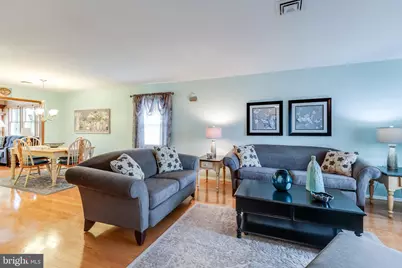 13 Sheffield Place, Southampton, NJ 08088 - Photo 4