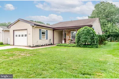 13 Sheffield Place, Southampton, NJ 08088 - Photo 1