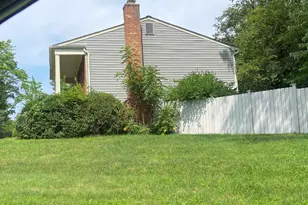 18 Fairmount Dr, Willingboro, NJ 08046 - Photo 2