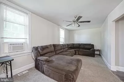 15 S Walnut Avenue, Maple Shade, NJ 08052 - Photo 12