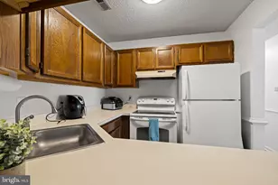 5302 Aberdeen Dr, Mount Laurel, NJ 08054 - Photo 12