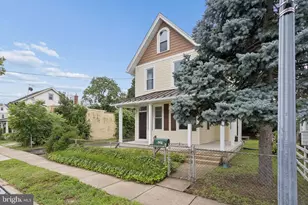 423 W Broad St, Palmyra, NJ 08065 - Photo 2
