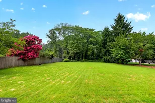 202 Amberfield Dr, Mount Laurel, NJ 08054 - Photo 32