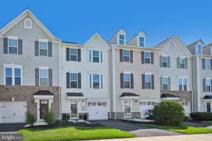 28 Ella Ln, Mount Holly, NJ 08060 - Photo 2