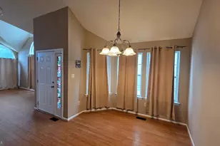 10 Wesley Ln, Burlington, NJ 08016 - Photo 4