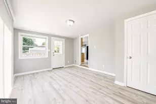 203 Blue Jay Ln, Mount Holly, NJ 08060 - Photo 6