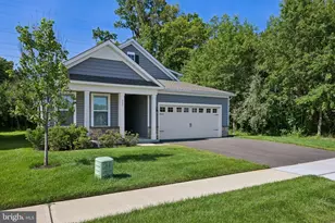 235 Congressional Ct, Moorestown, NJ 08057 - Photo 2