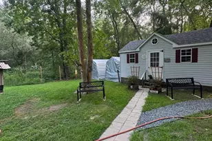 320 Hemlock Ave, Browns Mills, NJ 08015 - Photo 10