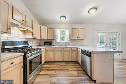 302 Cheyenne Trail, Browns Mills, NJ 08015 - Photo 4