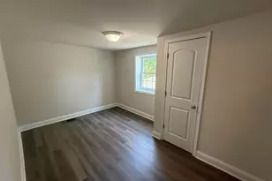 27 Church St, Mount Holly, NJ 08060 - Photo 8