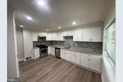 27 Church Street, Mount Holly, NJ 08060 - Photo 4